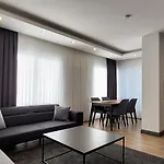 Apartmán Professionally Maintained, Spacious New Residences Just Minutes From Lara & Kundu Entertainment Zone Antalya