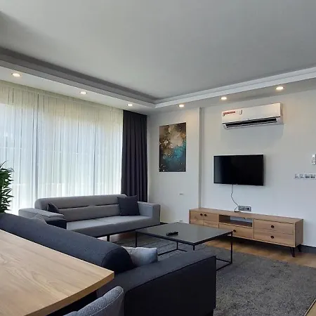 Lägenhet Professionally Maintained, Spacious New Residences Just Minutes From Lara & Kundu Entertainment Zone *