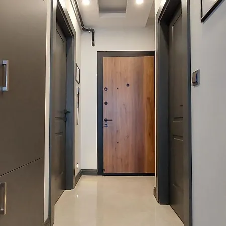 New Spacious Flats Just Minutes From Lara & Kundu Entertainment Zone Apartment *